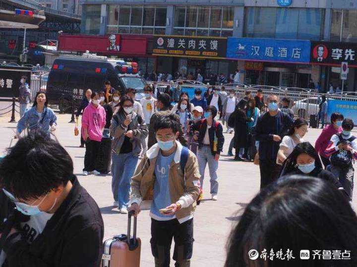 济南火车站广场汽车站(济南火车站广场汽车站购票)